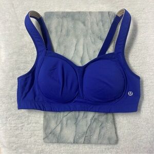 Lululemon Ta Ta Tamer Sports bra Size 32C Removable Padding Blue